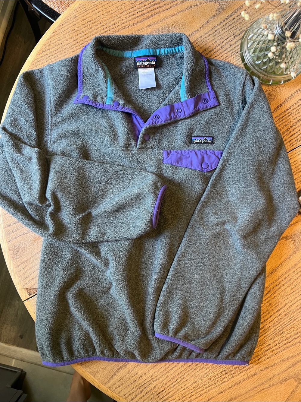 Patagonia Synchilla Grey Fleece Pullover with Purple Trim